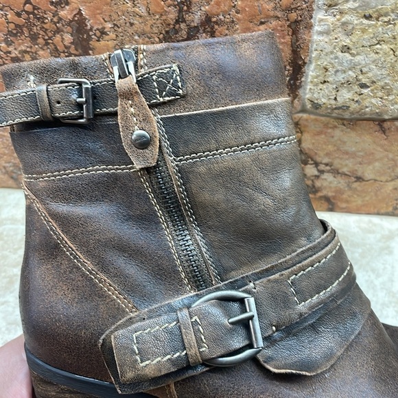 Earth Women’s Boots Shoes Montana Sandstone Zipper Heels Leather Brown Size 9 B - Picture 16 of 16